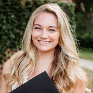 Meet your Posher, Avery